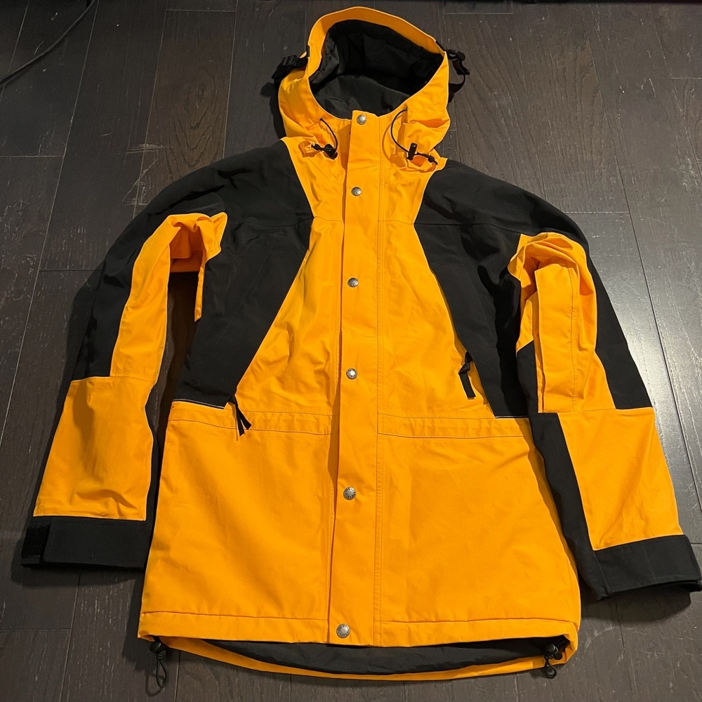 The North Face 1994 RETRO MOUNTAIN FUTURE LIGHT PARKA JACKET Men’s XS/S Yellow